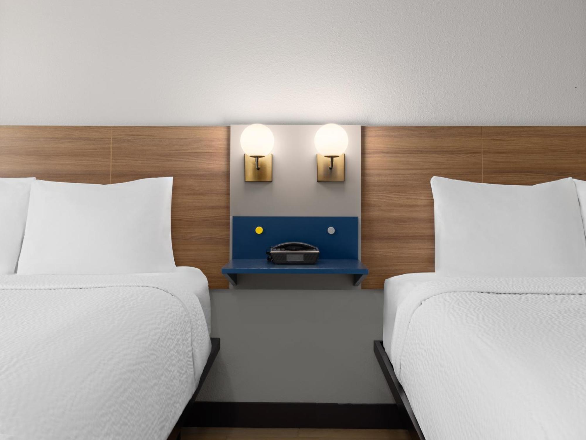 Microtel Inn & Suites By Wyndham Tracy Esterno foto